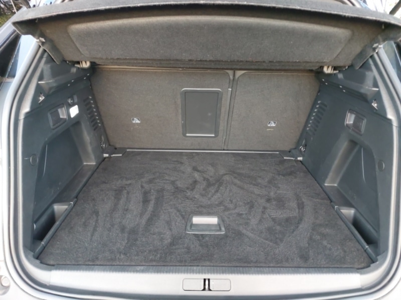 Used Peugeot 3008 2017 for sale - 77004608: Photo 8