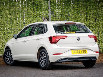 Used Volkswagen Polo 2024 for sale - 77611049: Photo