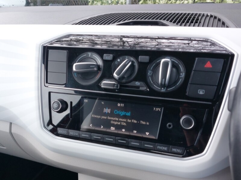 Used Volkswagen up! 2016 for sale - 78054547: Photo 10