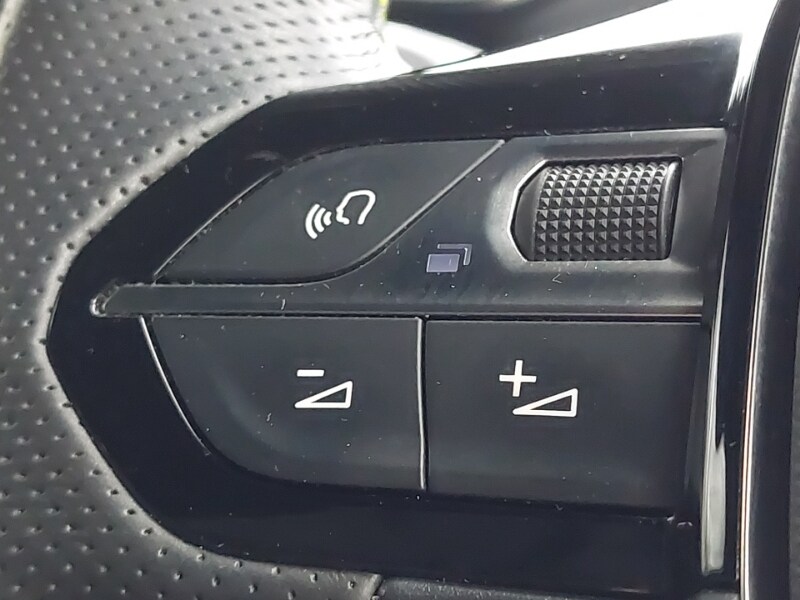 Used Peugeot 2008 2022 for sale - 77448730: Photo 15