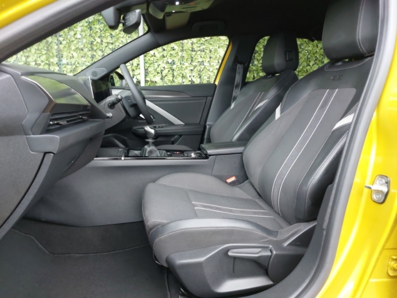 Used Vauxhall Astra 2023 for sale - 76308993: Photo 5