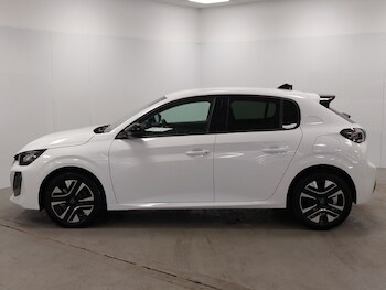Used Peugeot 208 2025 for sale - 77035035: Photo