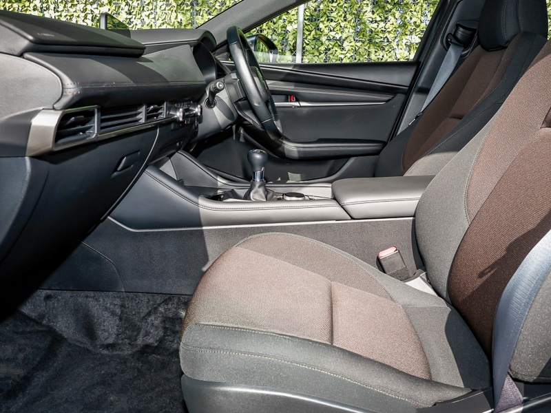 Used Mazda Mazda3 2021 for sale - 78066107: Photo 2