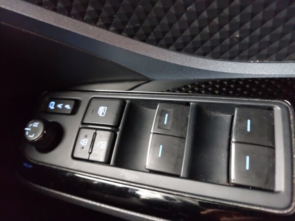 Used Toyota C-HR 2020 for sale - 76195511: Photo 12