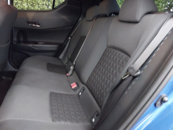Used Toyota C-HR 2020 for sale - 76195511: Photo 6