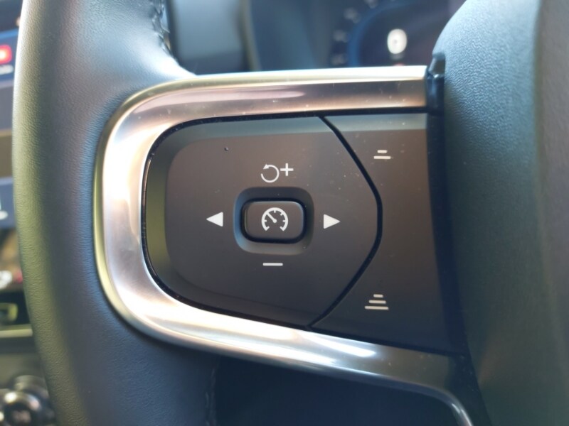 Used Volvo XC40 2024 for sale - 76628855: Photo 15