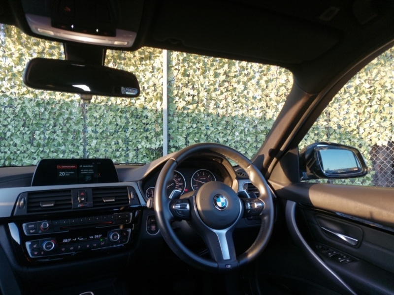 Used BMW 3 Series 2018 for sale - 77015051: Photo 2