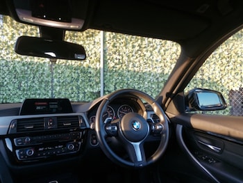 Used BMW 3 Series 2018 for sale - 77015051: Photo