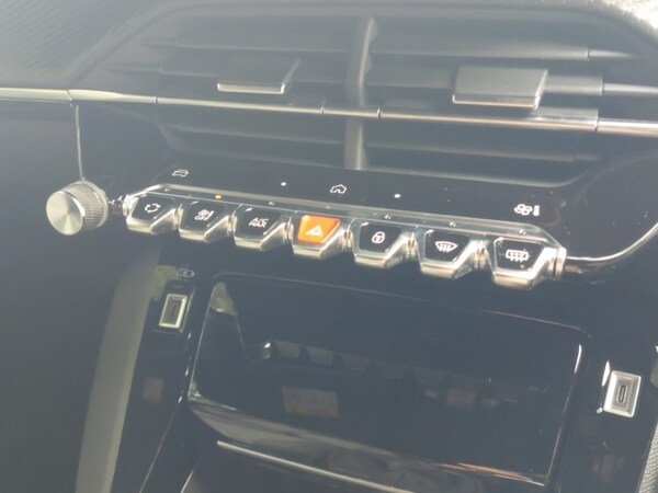 Used Peugeot 2008 2024 for sale - 75550891: Photo 19