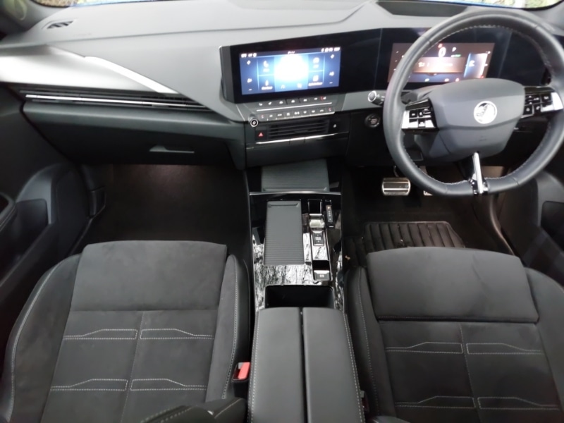 Used Vauxhall Astra 2023 for sale - 76911618: Photo 2