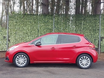 Used Peugeot 208 2017 for sale - 78132812: Photo