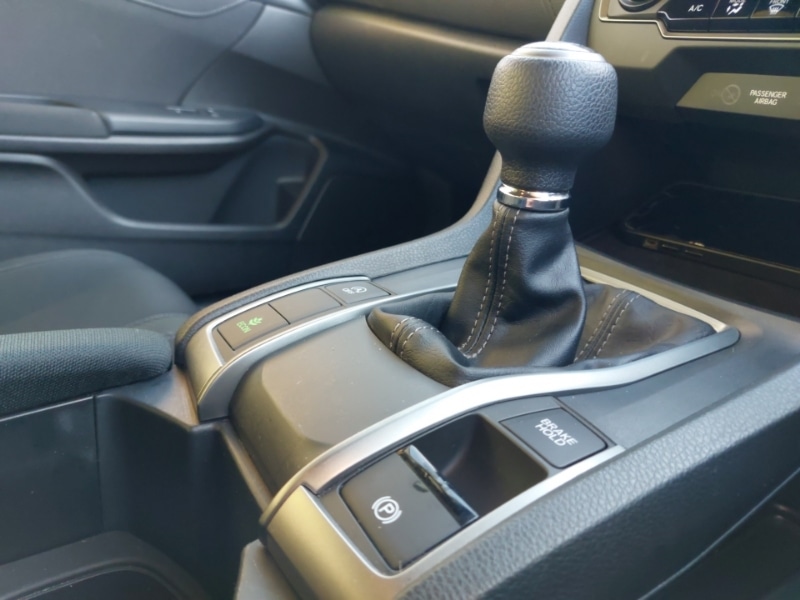 Used Honda Civic 2019 for sale - 76879793: Photo 17