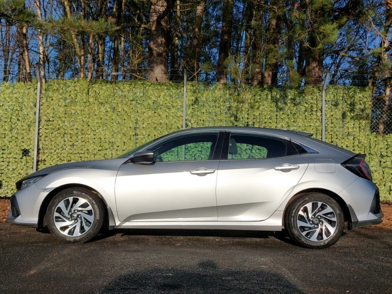 Used Honda Civic 2019 for sale - 76879793: Photo 4