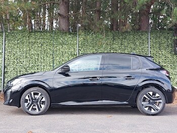 Used Peugeot 208 2025 for sale - 76548829: Photo