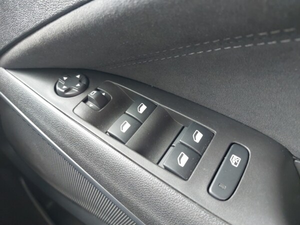 Used Vauxhall Crossland 2022 for sale - 75706949: Photo 14