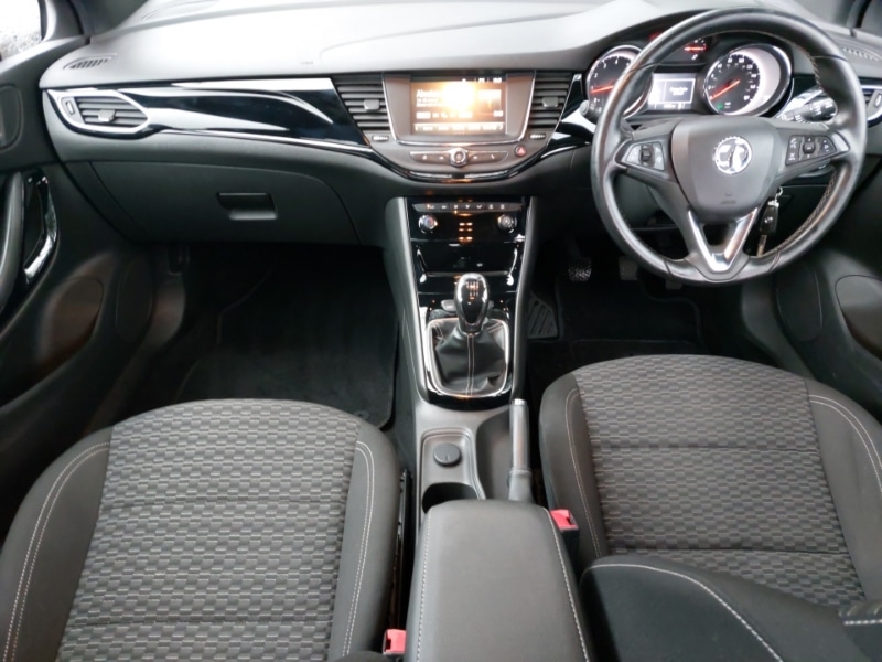 Used Vauxhall Astra 2017 for sale - 77433529: Photo 2