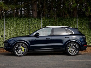 Used Porsche Cayenne 2020 for sale - 75775741: Photo