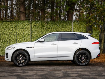 Used Jaguar F-Pace 2019 for sale - 76478372: Photo