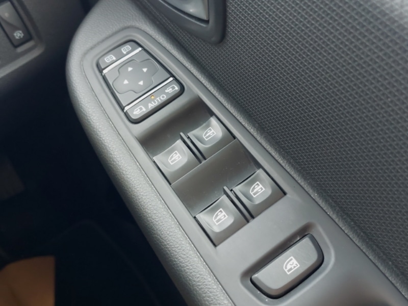 Used Renault Clio 2018 for sale - 78113861: Photo 17