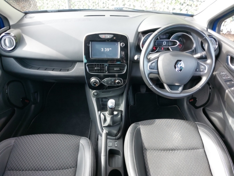 Used Renault Clio 2018 for sale - 78113861: Photo 2