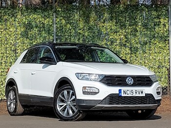 Used Volkswagen T-Roc 2019 for sale - 77751427: Photo
