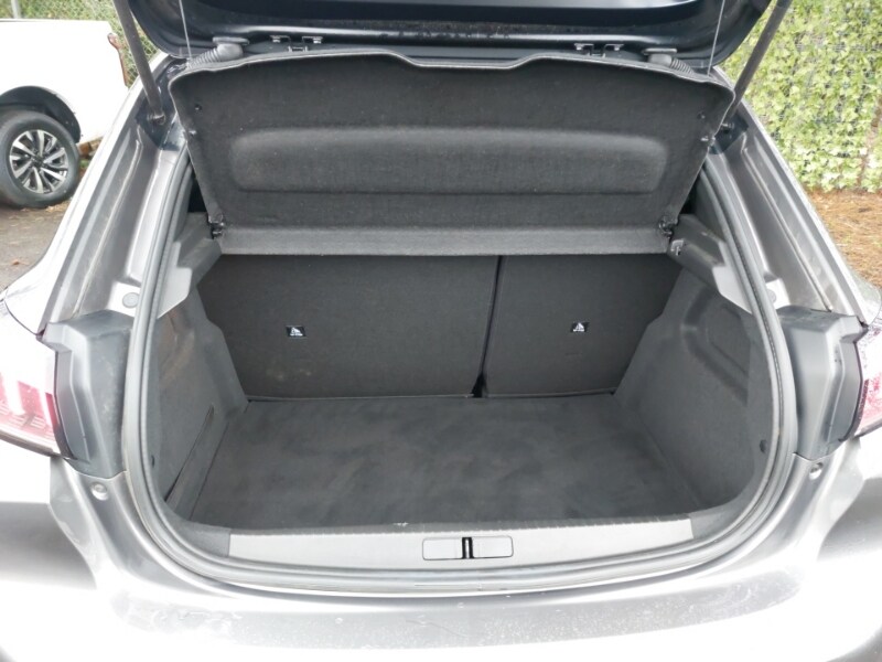 Used Peugeot 208 2022 for sale - 77448760: Photo 8