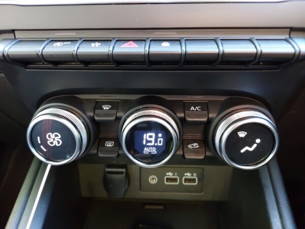 Used Renault Clio 2023 for sale - 76289455: Photo 16