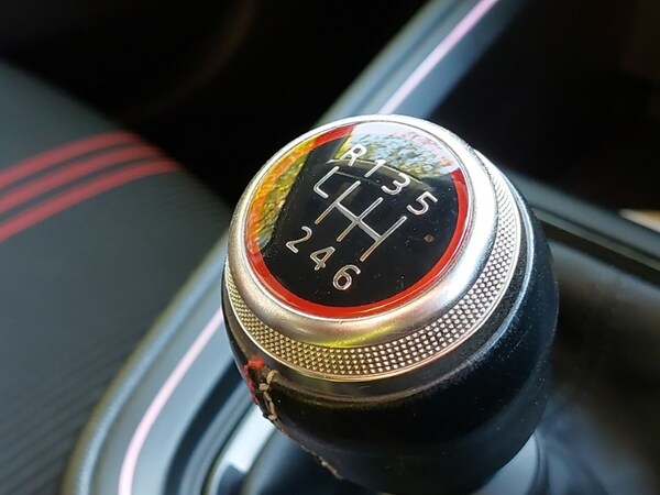 Used Renault Clio 2023 for sale - 76289455: Photo 17