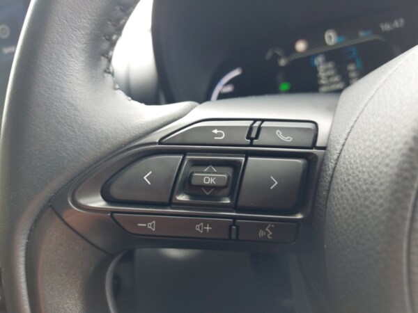 Used Toyota Yaris Cross 2022 for sale - 75434542: Photo 13