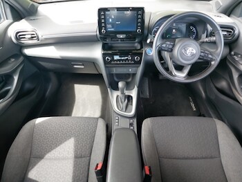 Used Toyota Yaris Cross 2022 for sale - 75434542: Photo