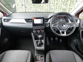 Used Renault Captur 2022 for sale - 75447905: Photo