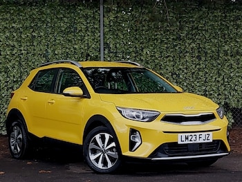 Used Kia Stonic 2023 for sale - 79477498: Photo