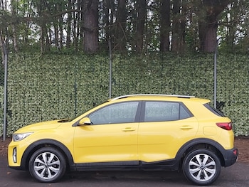 Used Kia Stonic 2023 for sale - 79477498: Photo