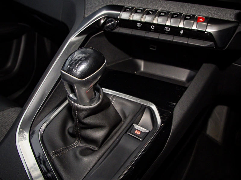 Used Peugeot 3008 2018 for sale - 77228813: Photo 14