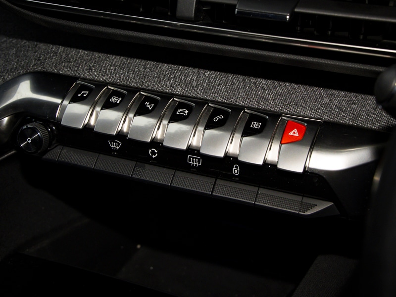 Used Peugeot 3008 2018 for sale - 77228813: Photo 15