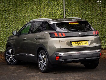 Used Peugeot 3008 2018 for sale - 77228813: Photo