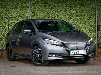 Nissan - Leaf