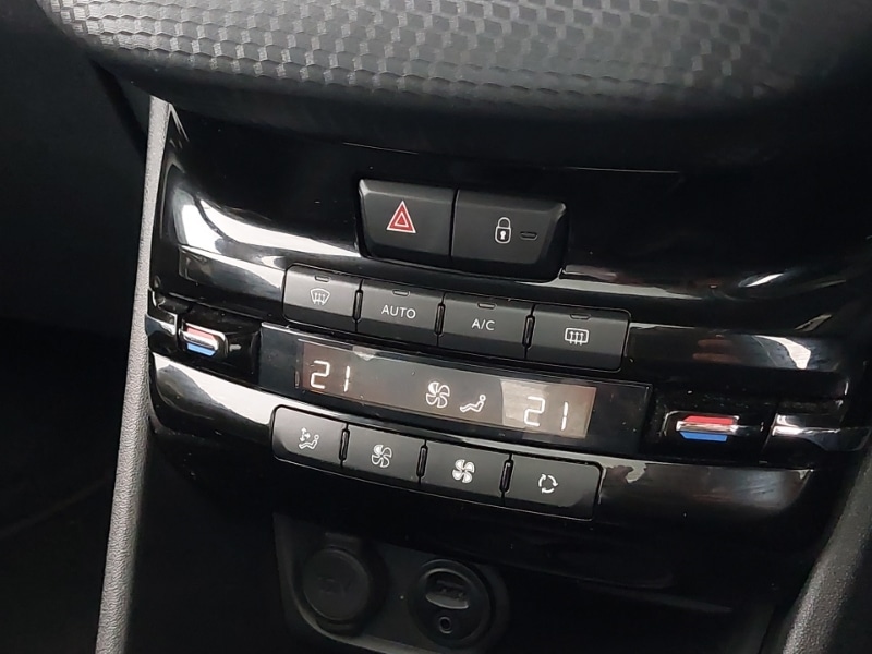 Used Peugeot 2008 2016 for sale - 78099346: Photo 11