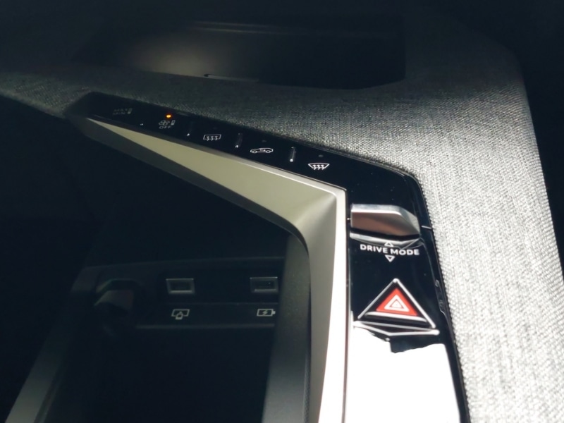 Used Peugeot 3008 2025 for sale - 76365501: Photo 17