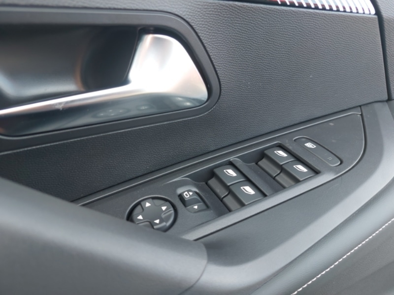 Used Peugeot 2008 2026 for sale - 77797535: Photo 18