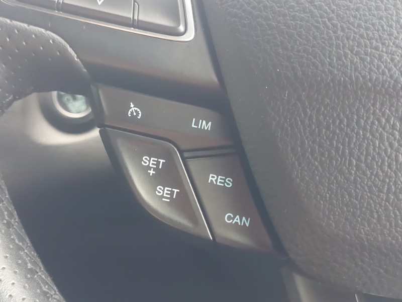 Used Ford Focus 2017 for sale - 78203236: Photo 15