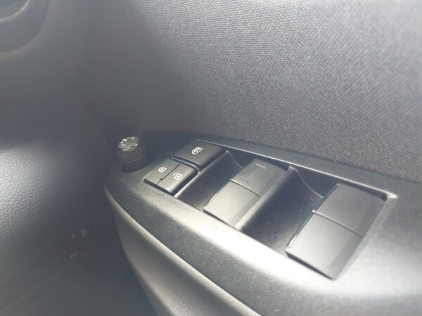 Used Mazda Mazda2 HYBRID 2024 for sale - 75971833: Photo 16