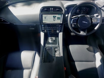 Used Jaguar F-Pace 2020 for sale - 79056457: Photo