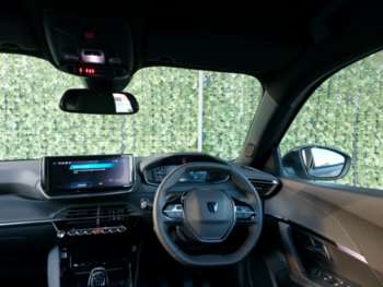 Used Peugeot 2008 2024 for sale - 73943544: Photo