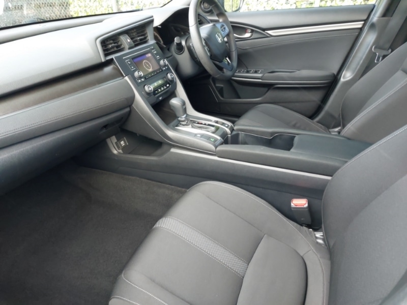 Used Honda Civic 2020 for sale - 77832619: Photo 5