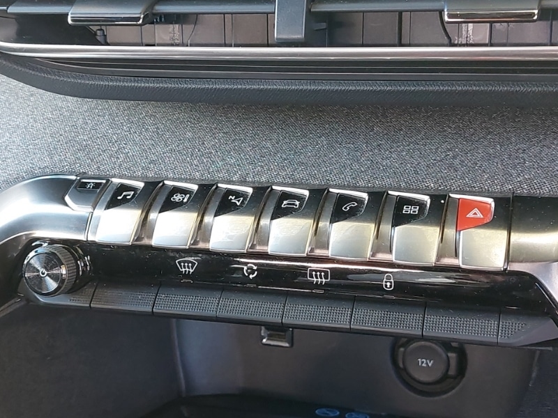 Used Peugeot 3008 2018 for sale - 76343638: Photo 11