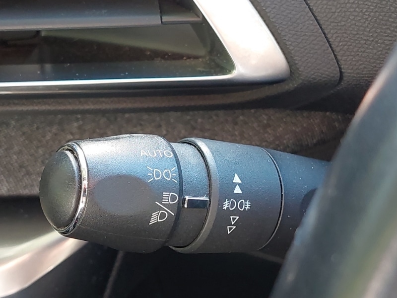 Used Peugeot 3008 2018 for sale - 76343638: Photo 19