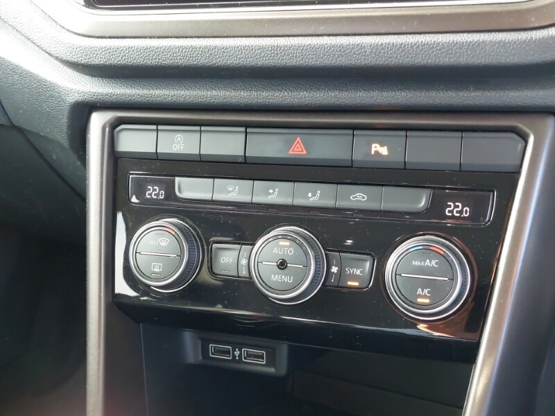 Used Volkswagen T-Roc 2018 for sale - 76533326: Photo 11