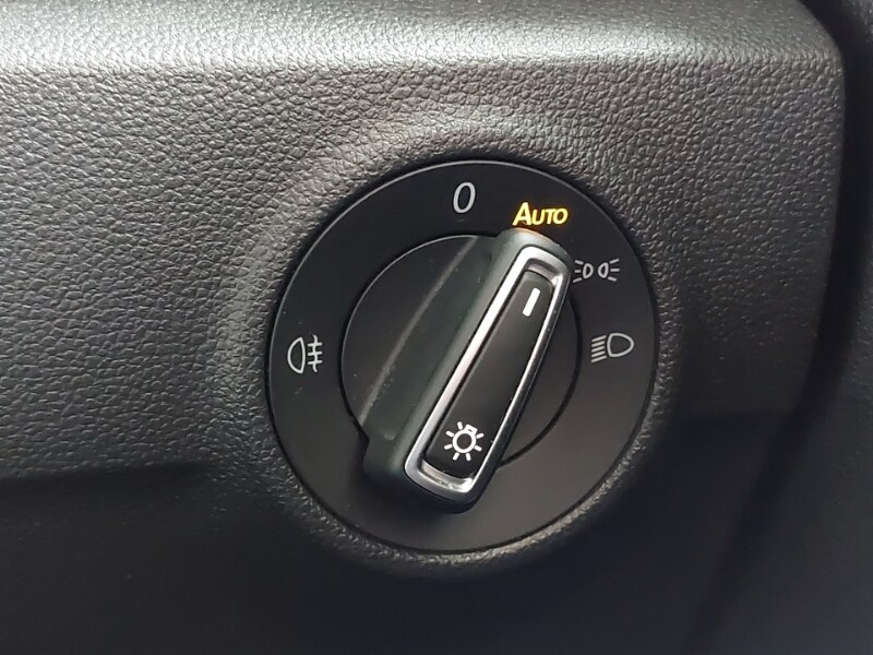 Used Volkswagen T-Roc 2018 for sale - 76533326: Photo 12