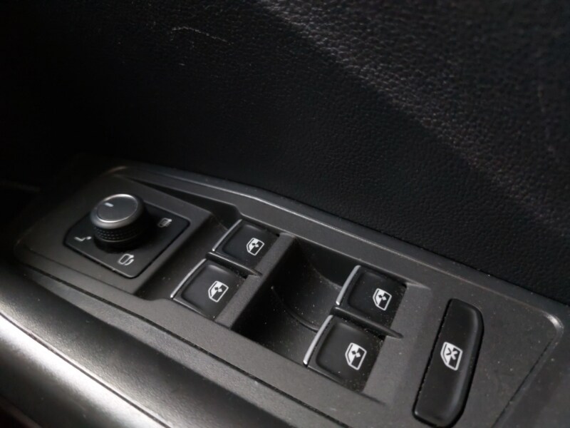 Used Volkswagen T-Roc 2018 for sale - 76533326: Photo 13